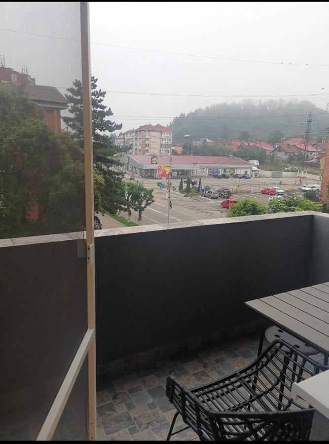 Delux Flat Straja-Lupeni Apartment Lupeni  Ngoại thất bức ảnh